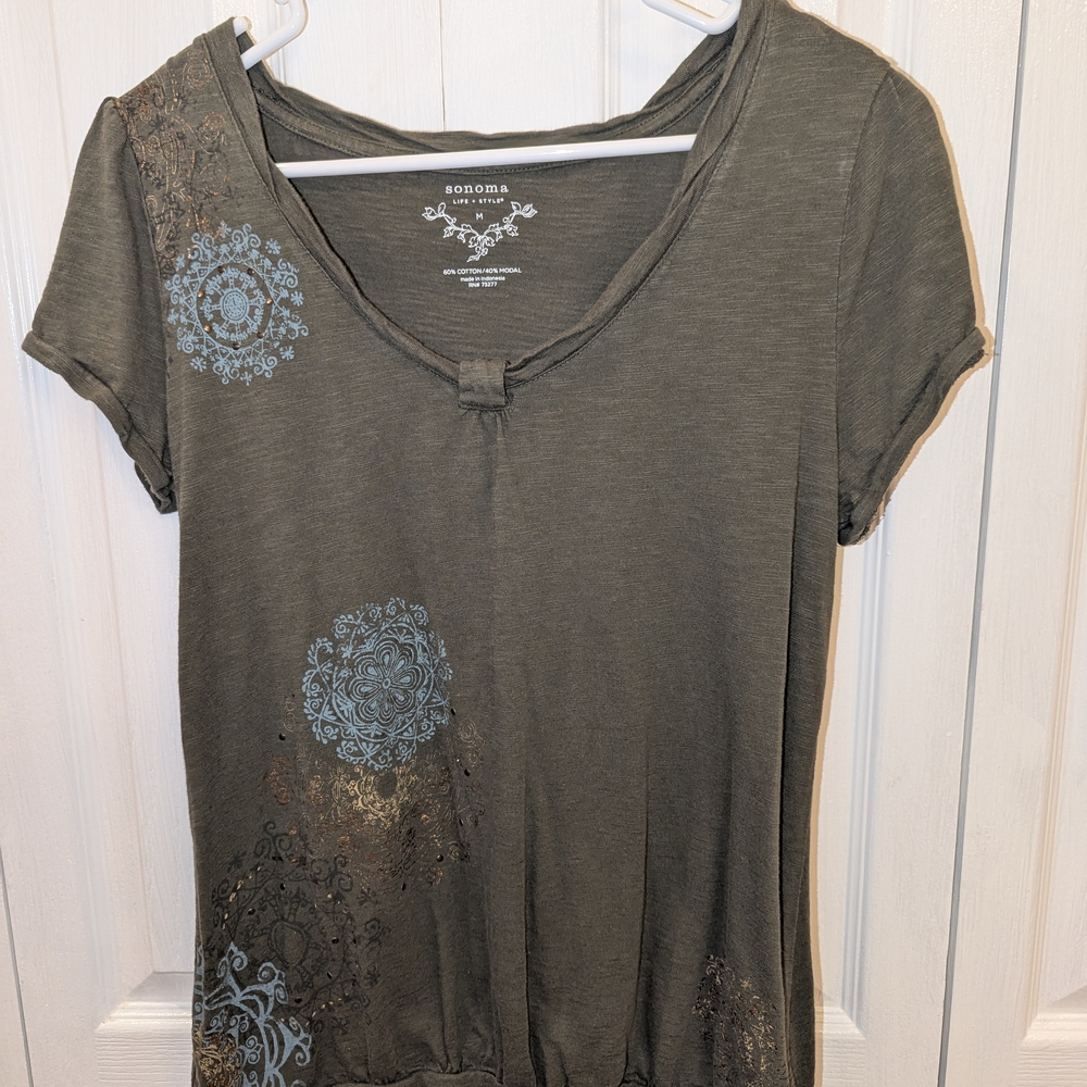 Sonoma Olive Graphic Women's Top